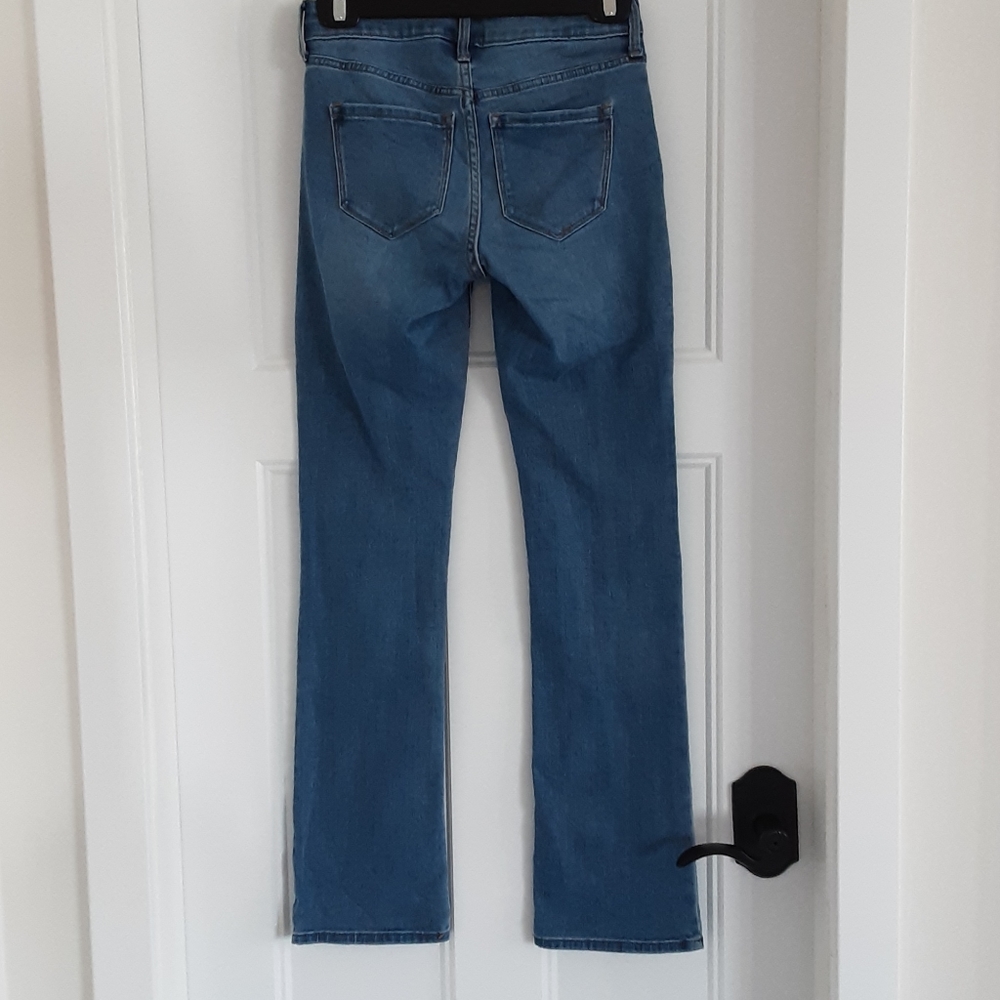 Old Navy: Mid-Rise Kicker Boot-Cut Jeans (sz 00) - Picture 3 of 7